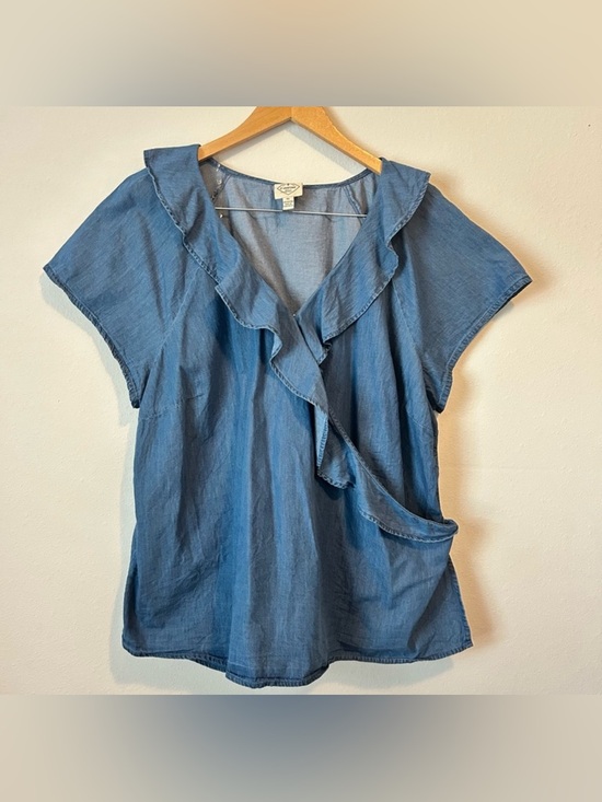 St. John's Bay Tops - (A10) St. John's Bay Plus 2X Blue Chambray‎ Wrap Top Flutter Sleeve Denim Blouse